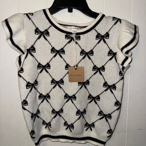 Blu Pepper Black and White Bow Knit Top